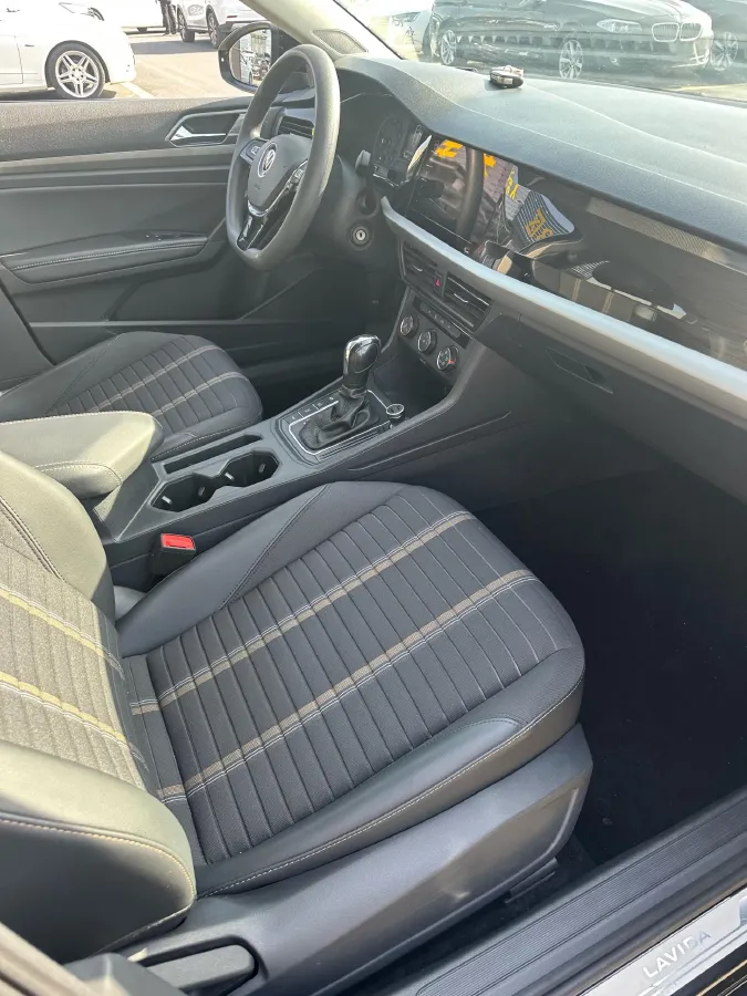 2021 Volkswagen Lavida 1.4T 150HP L4 7DCT,autocango,china used car exporter,china ev exporter,chinese used car exporter,chinese used ev exporter