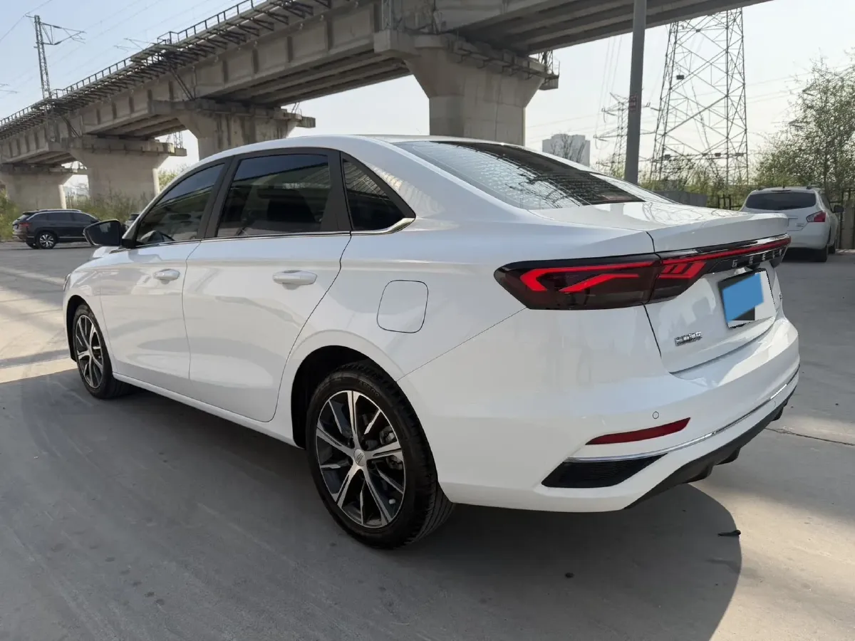2022 Geely Emgrand 1.5L 114HP L4 CVT,autocango,china used car exporter,china ev exporter,chinese used car exporter,chinese used ev exporter