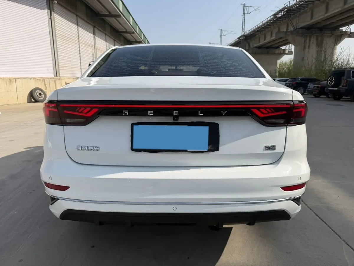 2022 Geely Emgrand 1.5L 114HP L4 CVT,autocango,china used car exporter,china ev exporter,chinese used car exporter,chinese used ev exporter