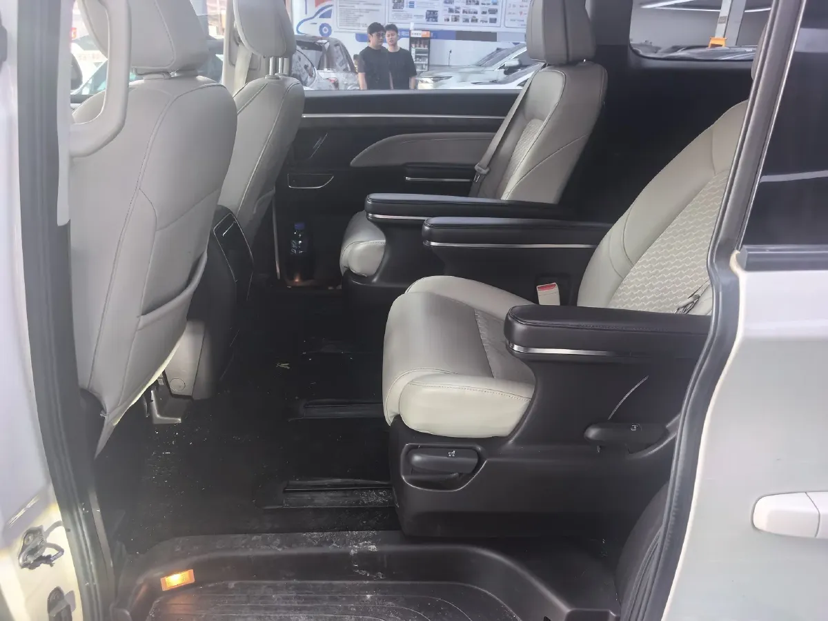 2021 GAC Trumpchi M8 2.0T 252HP L4 8AT,autocango,china used car exporter,china ev exporter,chinese used car exporter,chinese used ev exporter