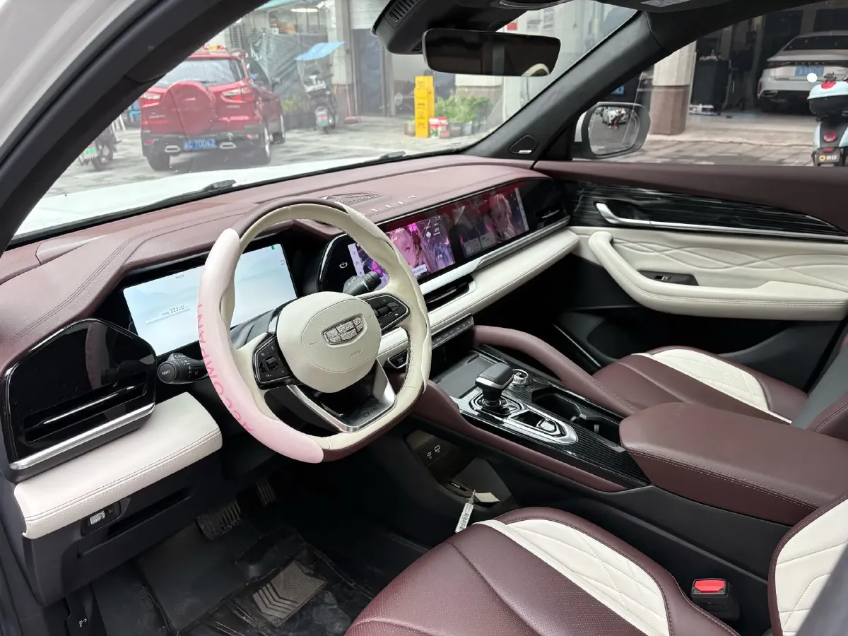 2021 Geely Monjaro 2.0T 218HP L4 7DCT,autocango,china used car exporter,china ev exporter,chinese used car exporter,chinese used ev exporter