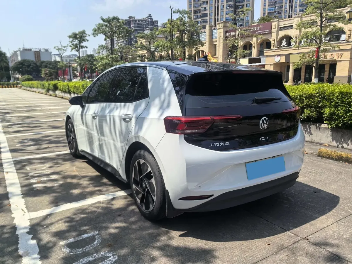 2025 Volkswagen ID.3 BEV 52.8KWH,autocango,china used car exporter,china ev exporter,chinese used car exporter,chinese used ev exporter