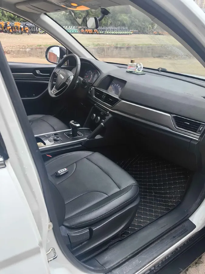 2018 Haval H6 1.5T 150HP L4 7DCT,autocango,china used car exporter,china ev exporter,chinese used car exporter,chinese used ev exporter