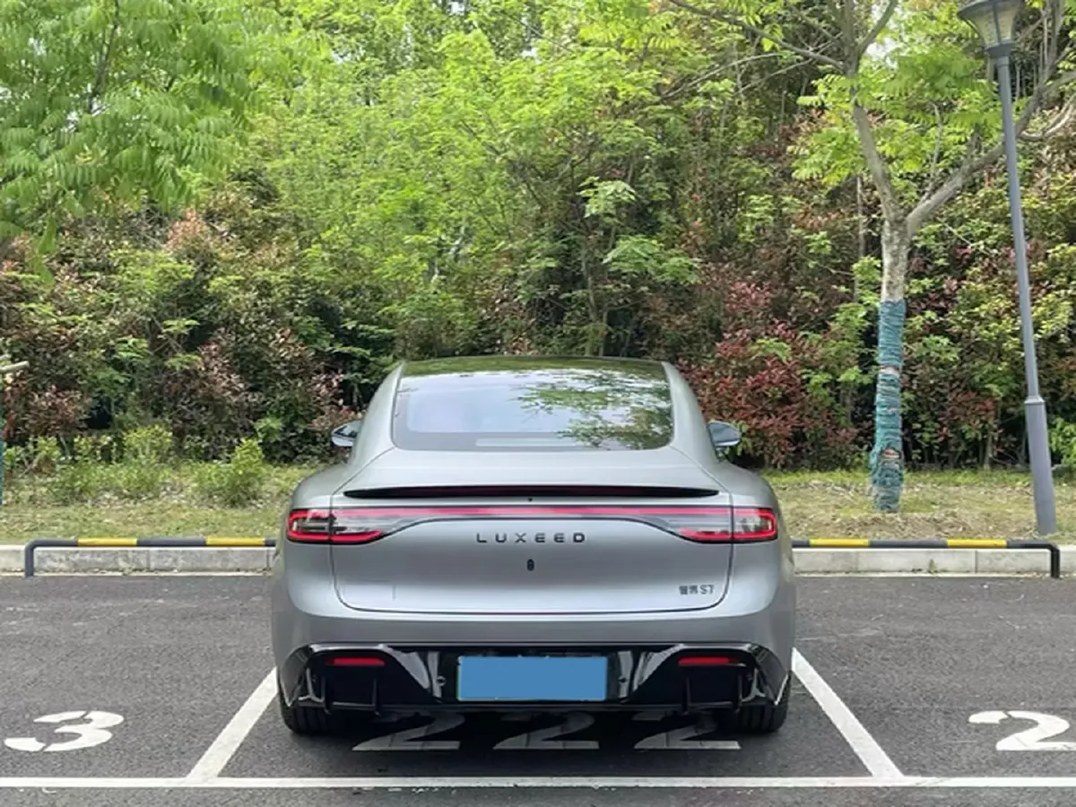 2025 Luxeed S7 BEV,autocango,china used car exporter,china ev exporter,chinese used car exporter,chinese used ev exporter