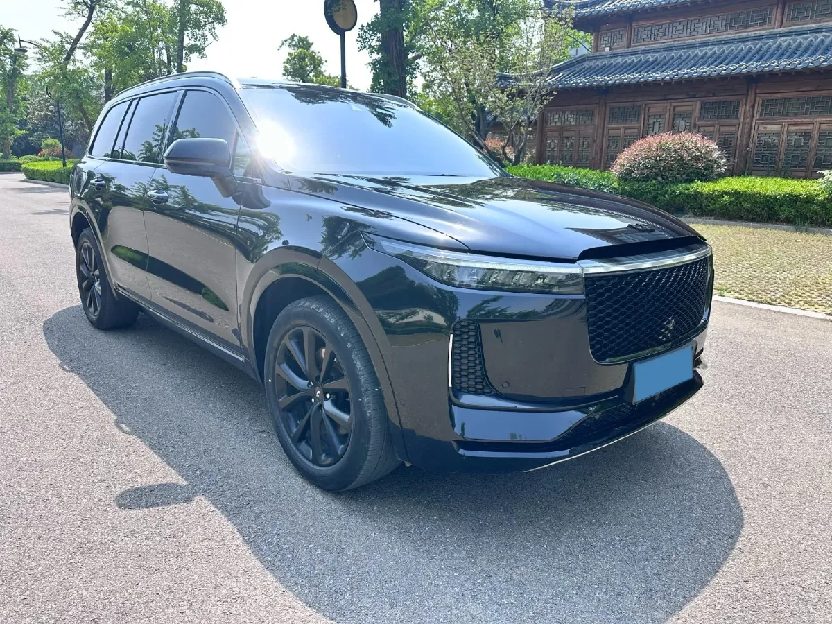 2020 Li ONE Range Extended 131HP REEV 40.5KWH,autocango,china used car exporter,china ev exporter,chinese used car exporter,chinese used ev exporter