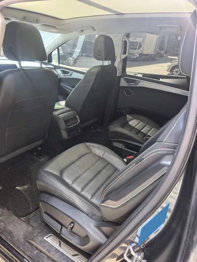 2021 Volkswagen Talagon 2.0T 186HP L4 7DCT,autocango,china used car exporter,china ev exporter,chinese used car exporter,chinese used ev exporter