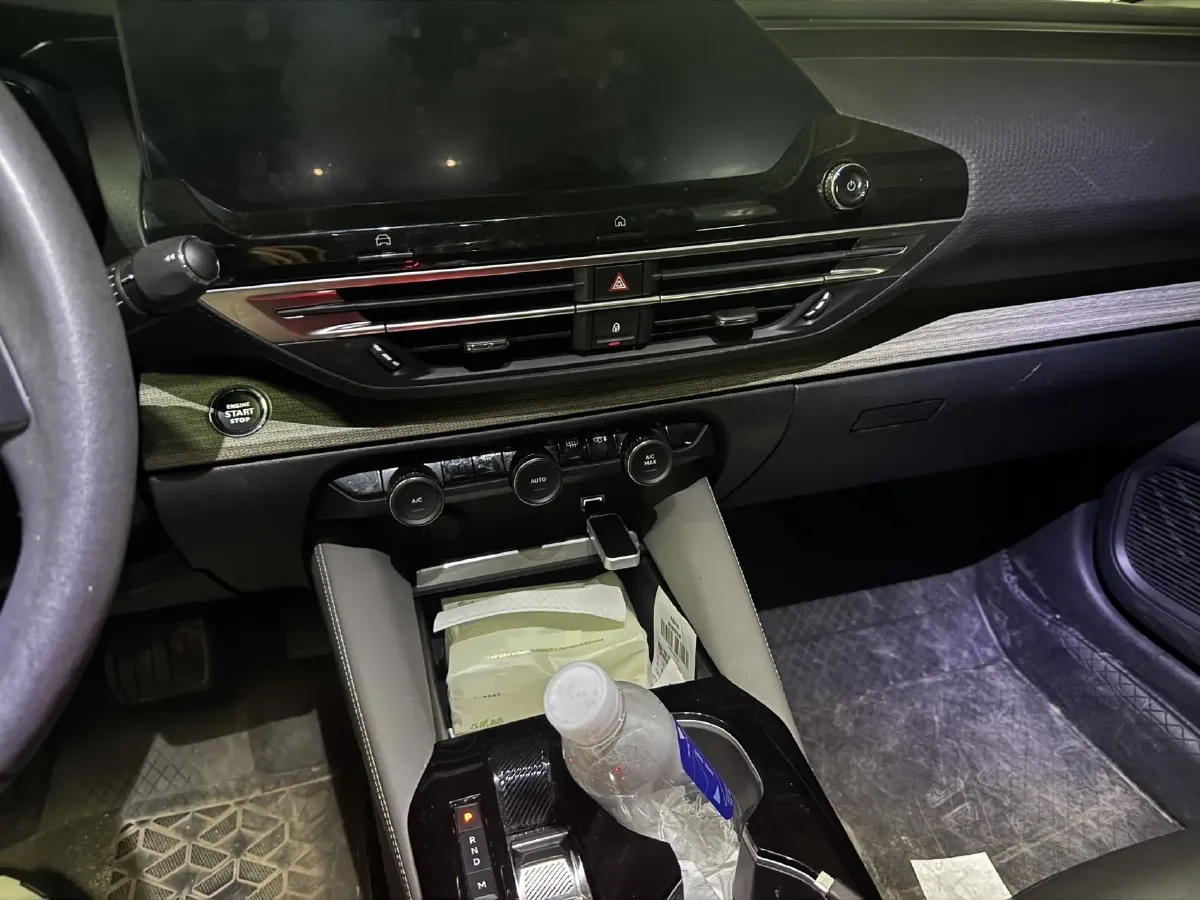 2021 Citroen C5 X 1.6T 175HP L4 8AT,autocango,china used car exporter,china ev exporter,chinese used car exporter,chinese used ev exporter