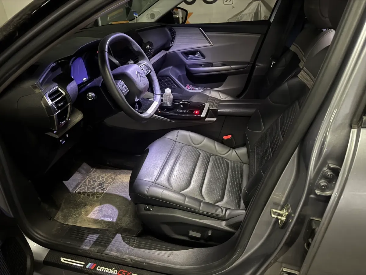 2021 Citroen C5 X 1.6T 175HP L4 8AT,autocango,china used car exporter,china ev exporter,chinese used car exporter,chinese used ev exporter