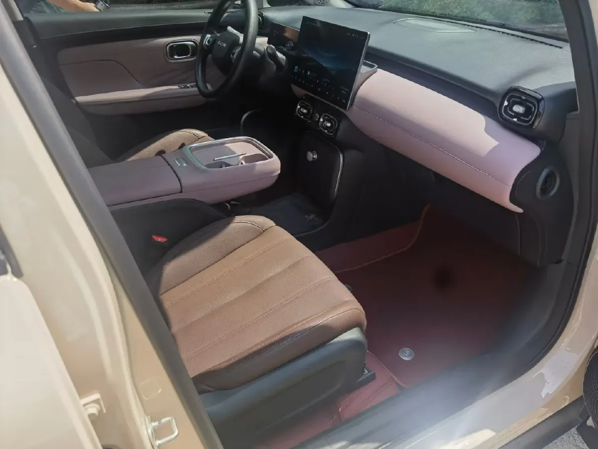 2025 Aion AION UT BEV,autocango,china used car exporter,china ev exporter,chinese used car exporter,chinese used ev exporter