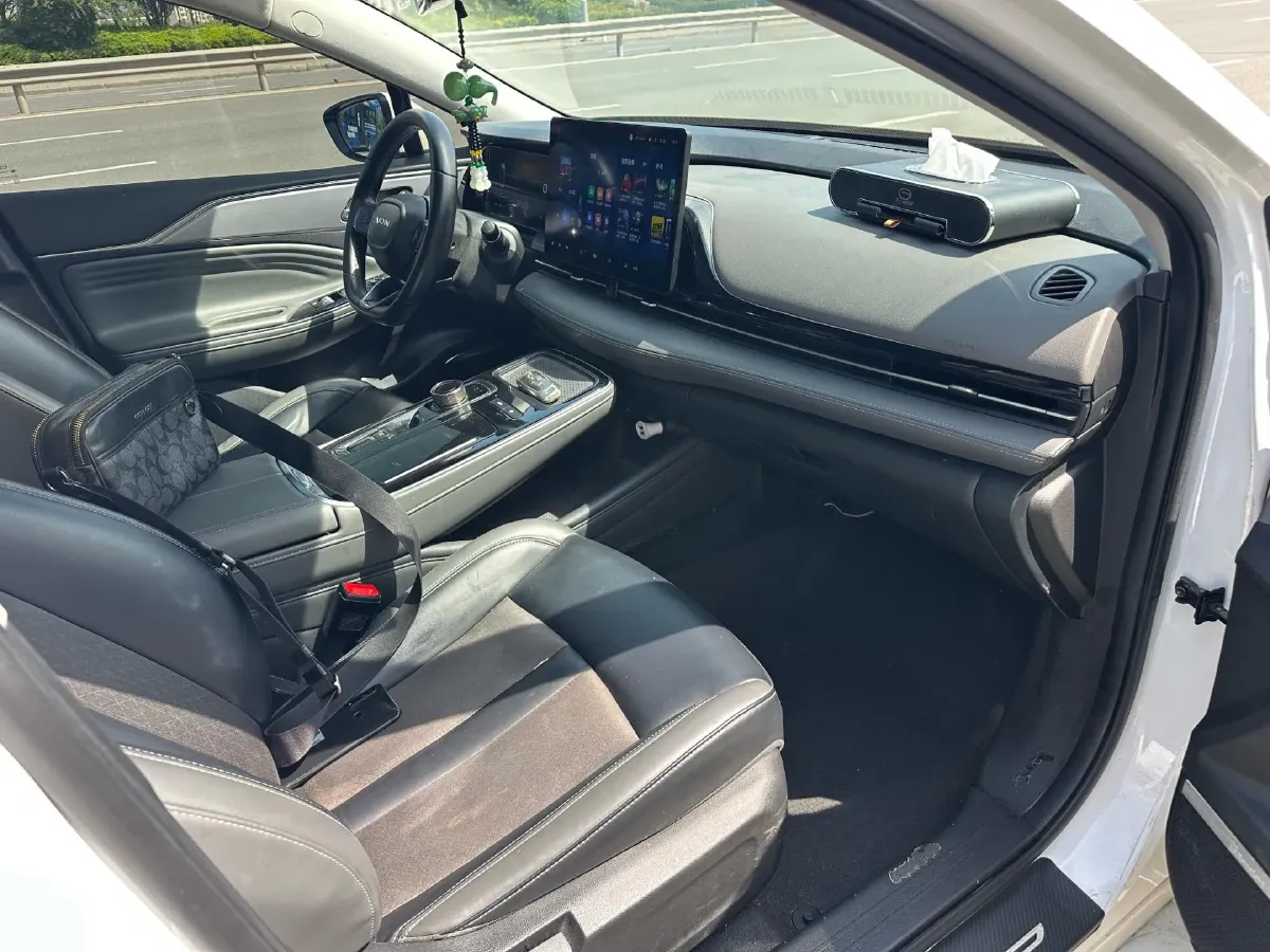 2022 ChangAn Oshan Z6 1.5T 170HP L4 6TCT PHEV 28.4KWH,autocango,china used car exporter,china ev exporter,chinese used car exporter,chinese used ev exporter