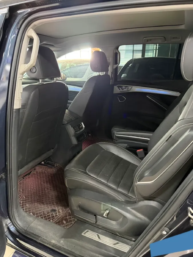 2021 Volkswagen Talagon 2.0T 220HP L4 7DCT,autocango,china used car exporter,china ev exporter,chinese used car exporter,chinese used ev exporter