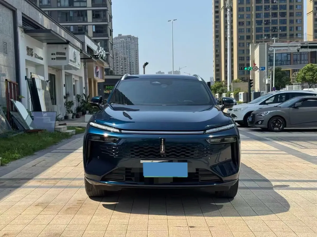 2023 WEY Mocha 1.5T 156HP L4 2DHT PHEV 34KWH,autocango,china used car exporter,china ev exporter,chinese used car exporter,chinese used ev exporter