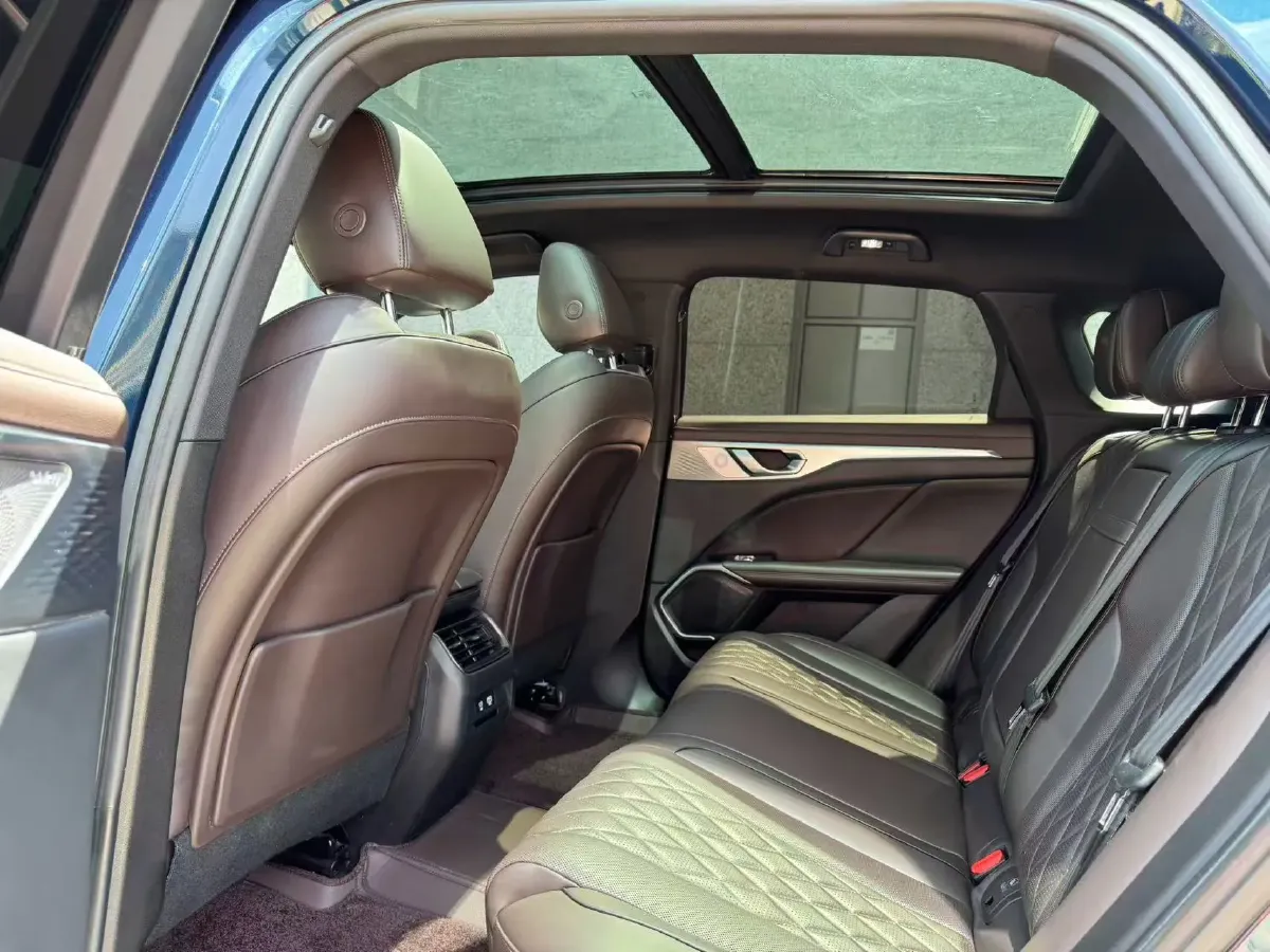 2023 WEY Mocha 1.5T 156HP L4 2DHT PHEV 34KWH,autocango,china used car exporter,china ev exporter,chinese used car exporter,chinese used ev exporter