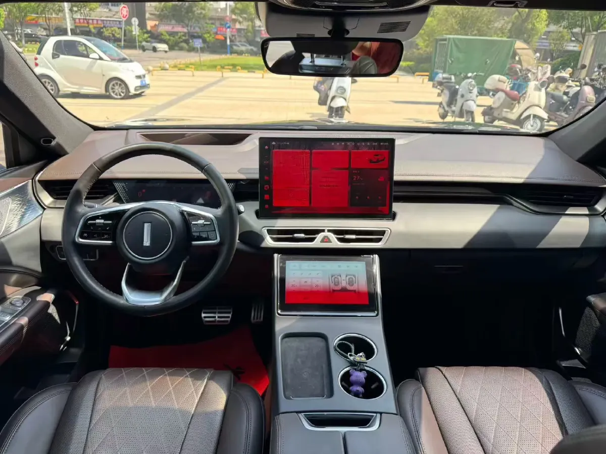 2023 WEY Mocha 1.5T 156HP L4 2DHT PHEV 34KWH,autocango,china used car exporter,china ev exporter,chinese used car exporter,chinese used ev exporter