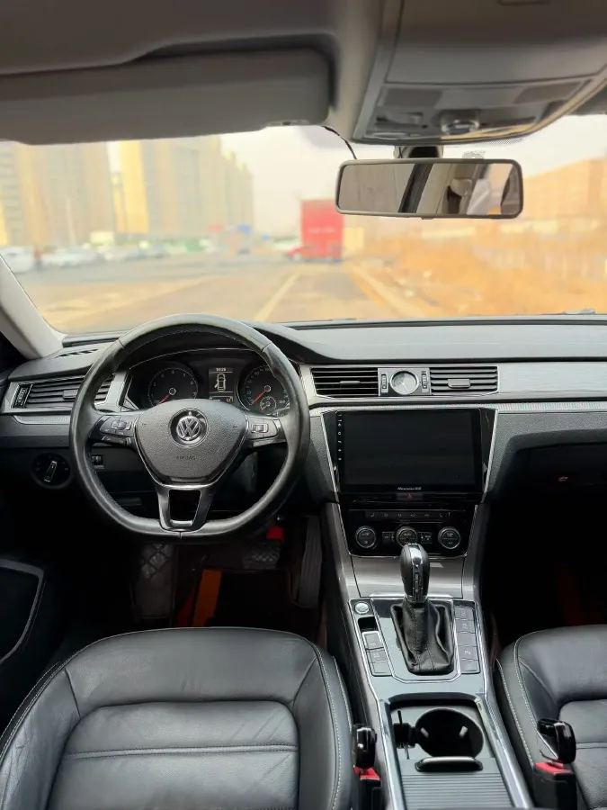 2017 Volkswagen Passat 1.8T 180HP L4 7DCT,autocango,china used car exporter,china ev exporter,chinese used car exporter,chinese used ev exporter