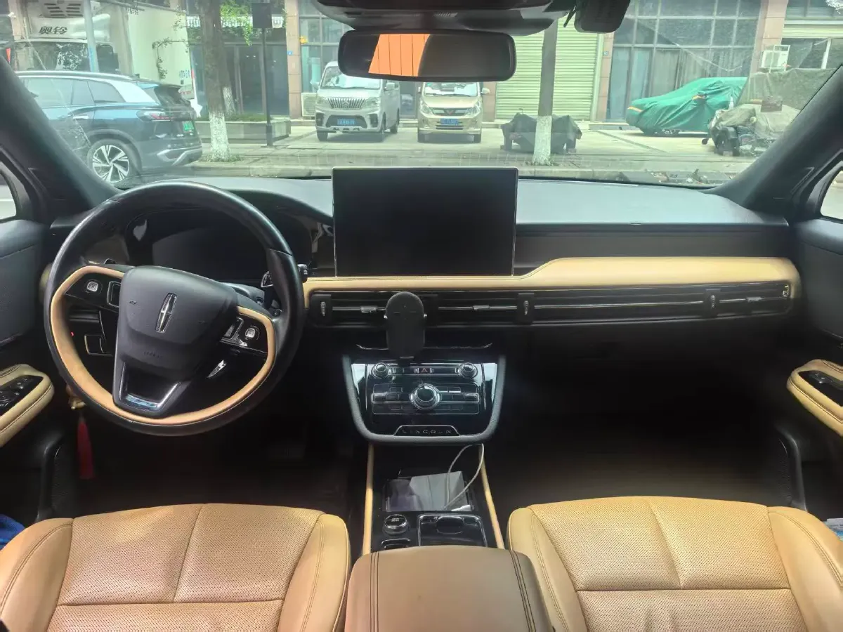 2022 Lincoln Corsair 2.0T 245HP L4 8AT,autocango,china used car exporter,china ev exporter,chinese used car exporter,chinese used ev exporter