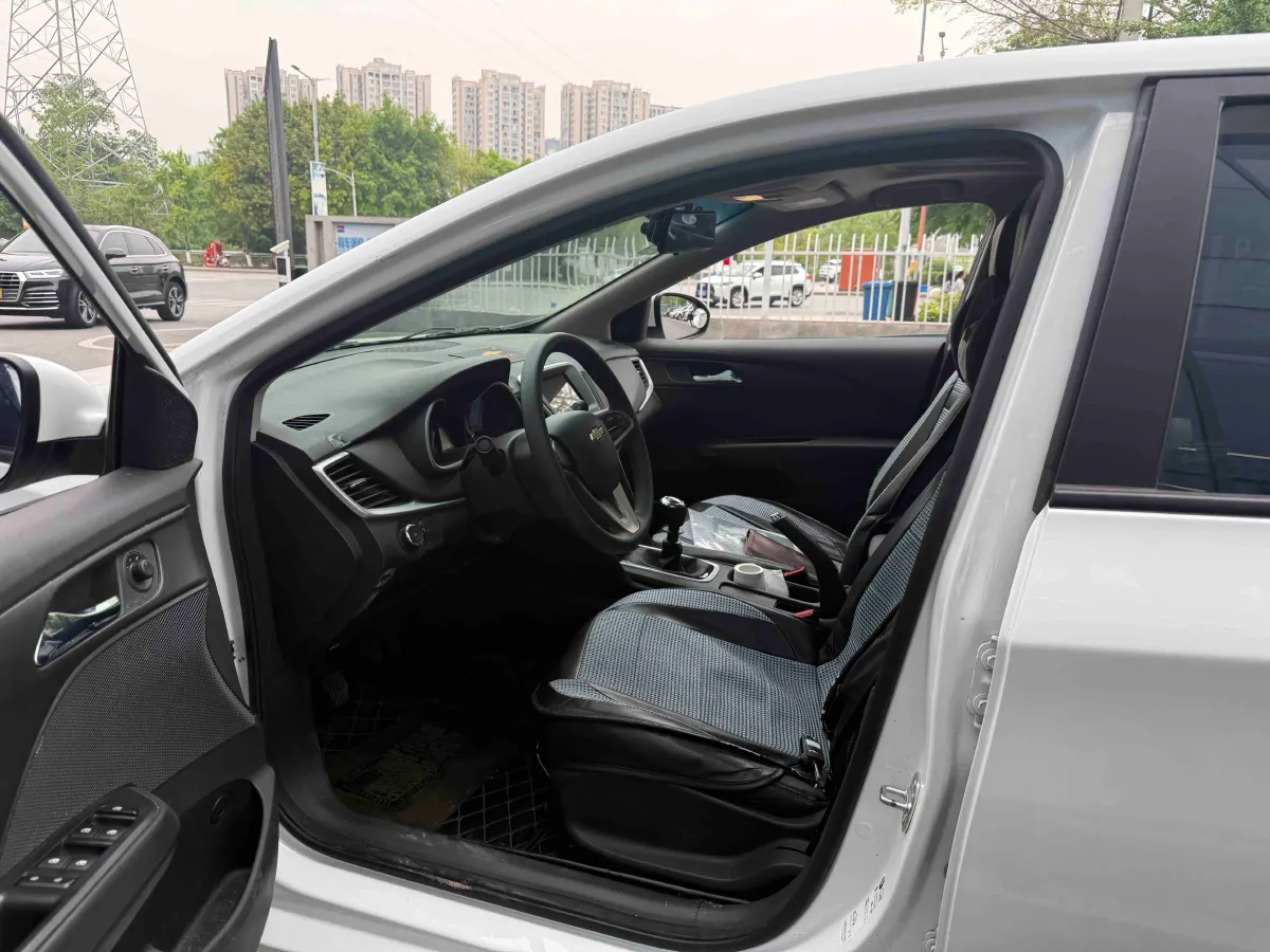 2019 Chevrolet Cavalier 1.5L 113HP L4 5MT,autocango,china used car exporter,china ev exporter,chinese used car exporter,chinese used ev exporter