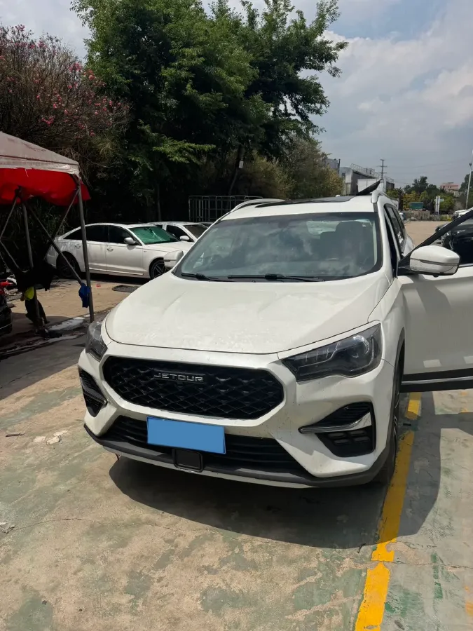2019 Jetour X90 1.5T 156HP L4 6MT,autocango,china used car exporter,china ev exporter,chinese used car exporter,chinese used ev exporter