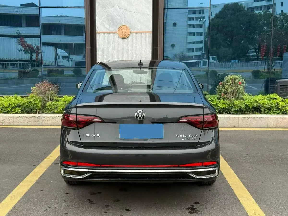 2023 Volkswagen Sagitar 1.2T 116HP L4 7DCT,autocango,china used car exporter,china ev exporter,chinese used car exporter,chinese used ev exporter