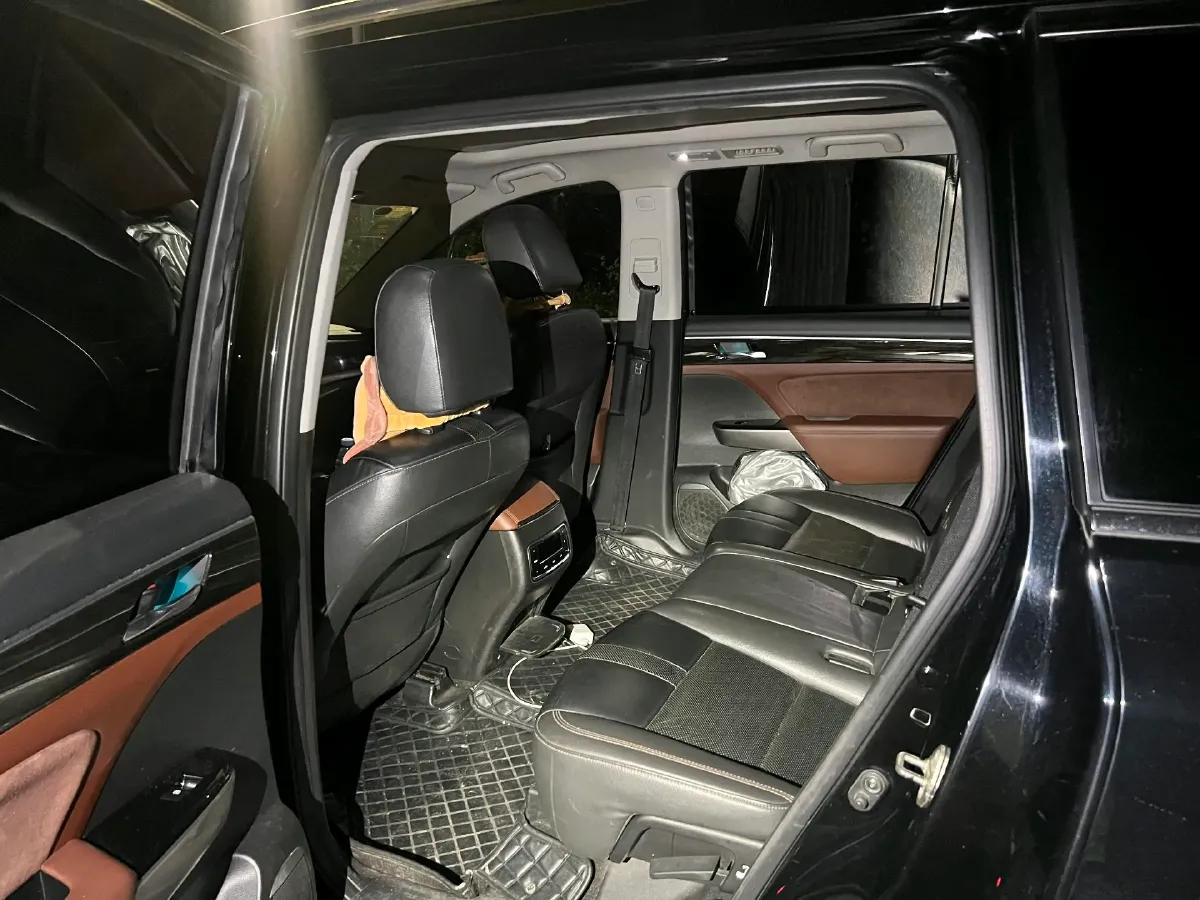 2017 GAC Trumpchi GS8 2.0T 201HP L4 6AT,autocango,china used car exporter,china ev exporter,chinese used car exporter,chinese used ev exporter