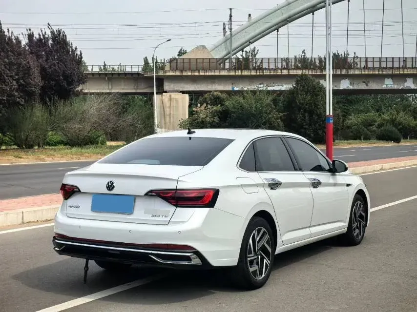 2023 Volkswagen Sagitar 1.4T 150HP L4 7DCT,autocango,china used car exporter,china ev exporter,chinese used car exporter,chinese used ev exporter