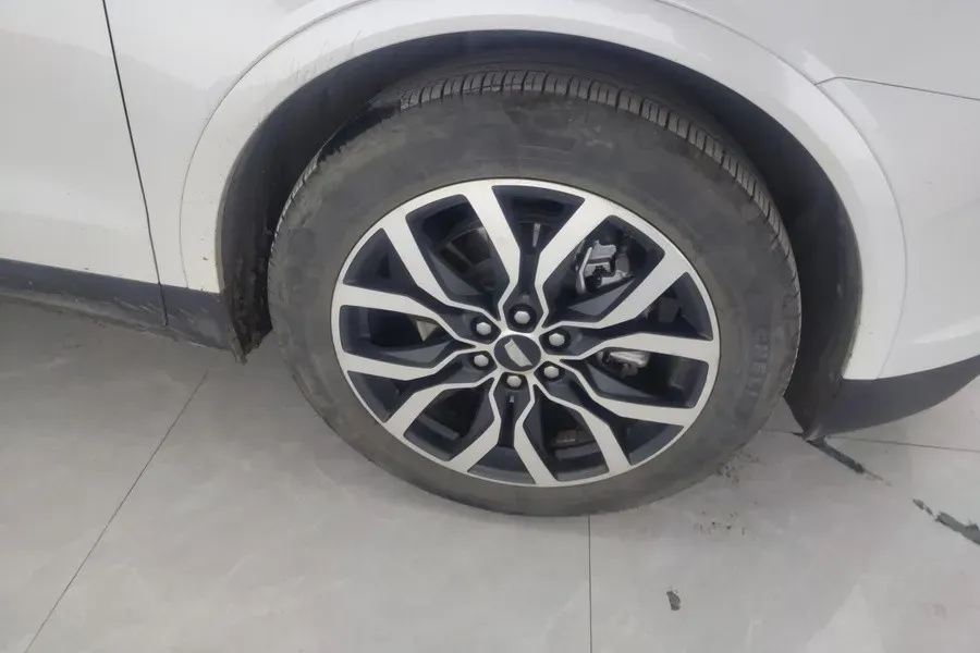 2022 Cadillac XT5 2.0T 237HP L4 9AT,autocango,china used car exporter,china ev exporter,chinese used car exporter,chinese used ev exporter