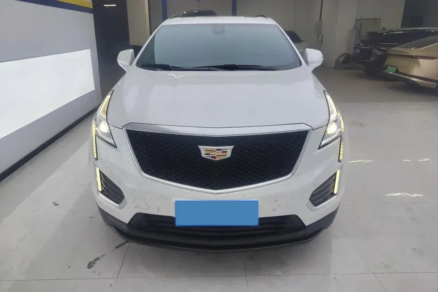 2022 Cadillac XT5 2.0T 237HP L4 9AT,autocango,china used car exporter,china ev exporter,chinese used car exporter,chinese used ev exporter