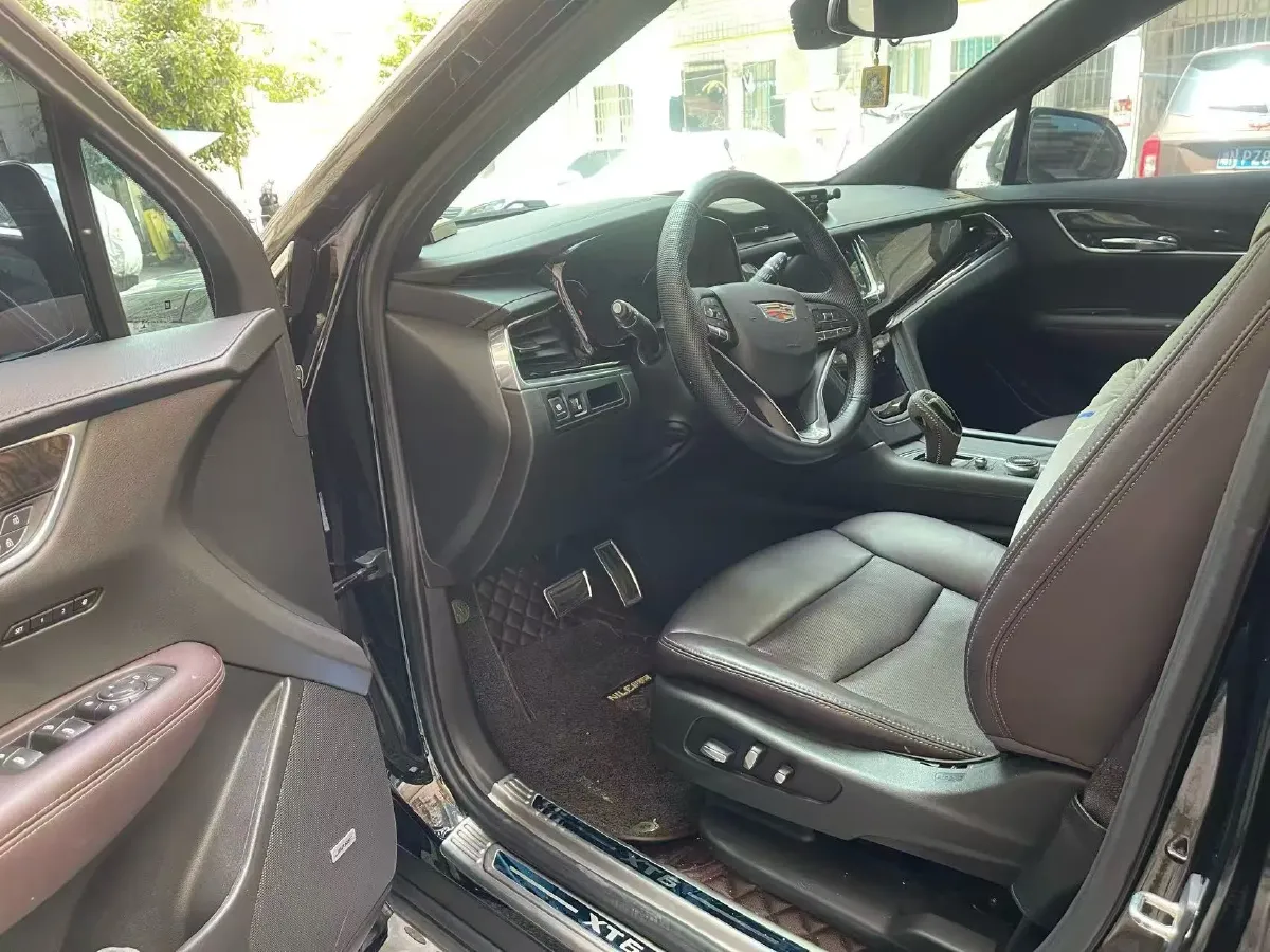 2020 Cadillac XT6 2.0T 241HP L4 9AT,autocango,china used car exporter,china ev exporter,chinese used car exporter,chinese used ev exporter