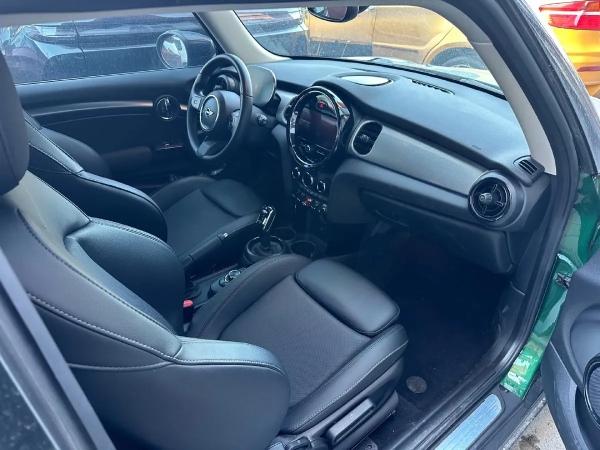 2022 MINI MINI 1.5T 136HP L3 7DCT,autocango,china used car exporter,china ev exporter,chinese used car exporter,chinese used ev exporter