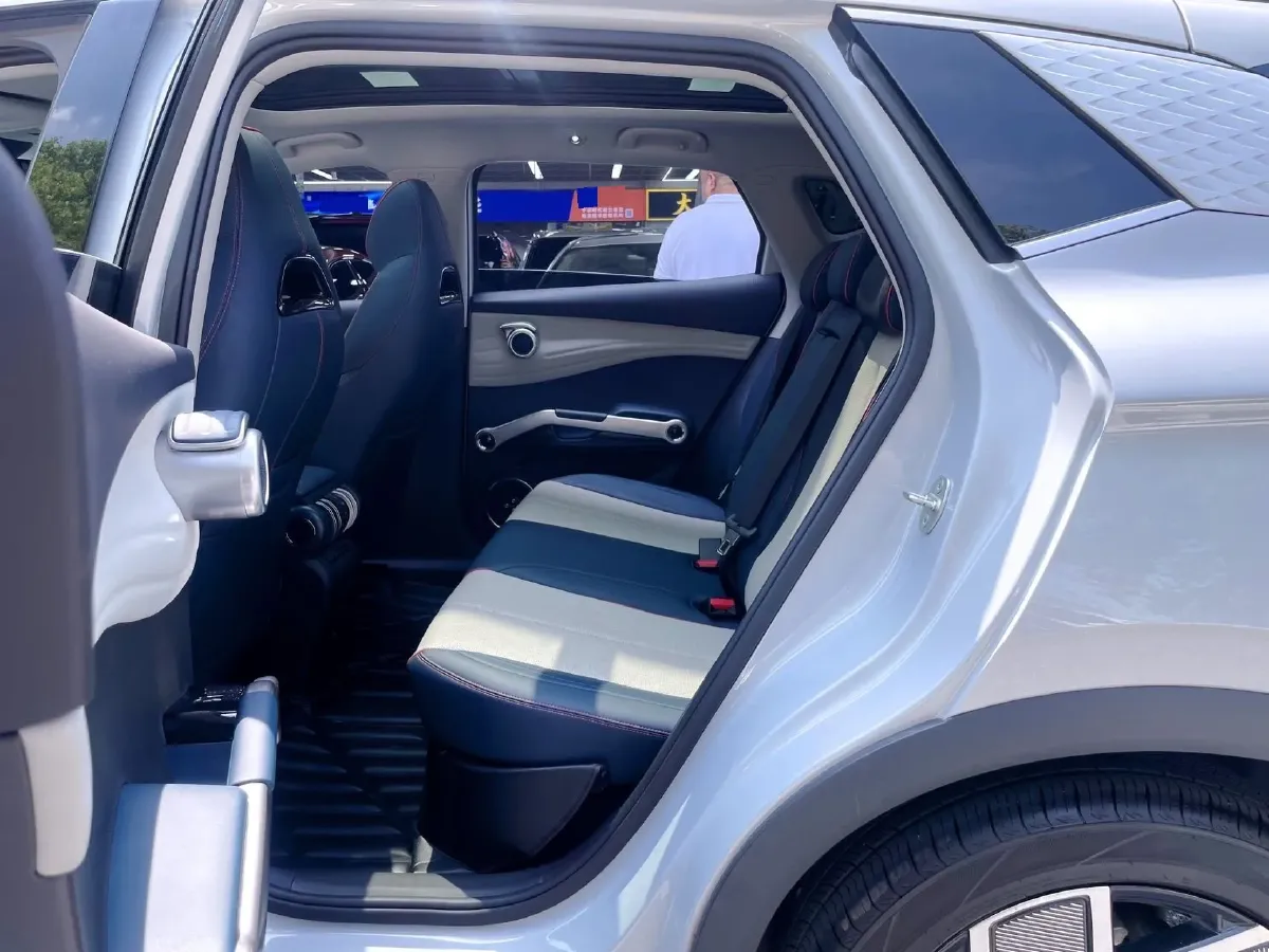 2022 Foton Grand General G7 2.0T 238HP L4 8AT,autocango,china used car exporter,china ev exporter,chinese used car exporter,chinese used ev exporter