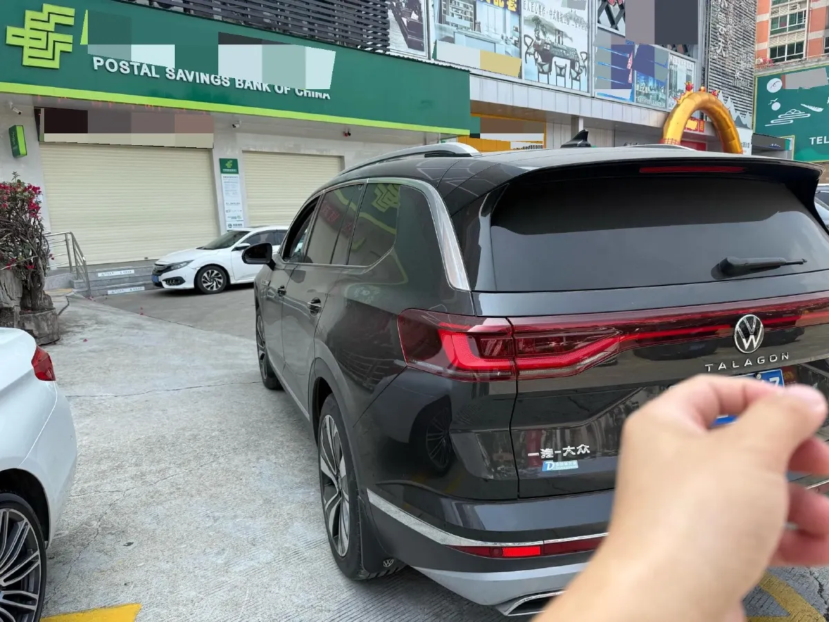 2023 Volkswagen Talagon 2.0T 220HP L4 7DCT,autocango,china used car exporter,china ev exporter,chinese used car exporter,chinese used ev exporter