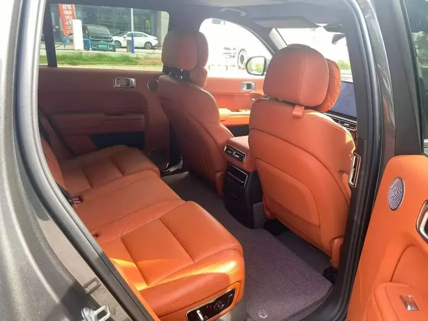 2023 Li L7 Range Extended 154HP REEV 40.9KWH,autocango,china used car exporter,china ev exporter,chinese used car exporter,chinese used ev exporter