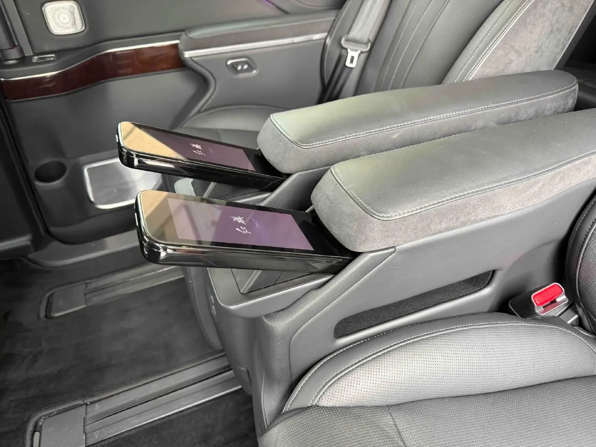 2024 HongQi HQ9 2.0T 163HP L4 1DHT PHEV 20.14KWH,autocango,china used car exporter,china ev exporter,chinese used car exporter,chinese used ev exporter