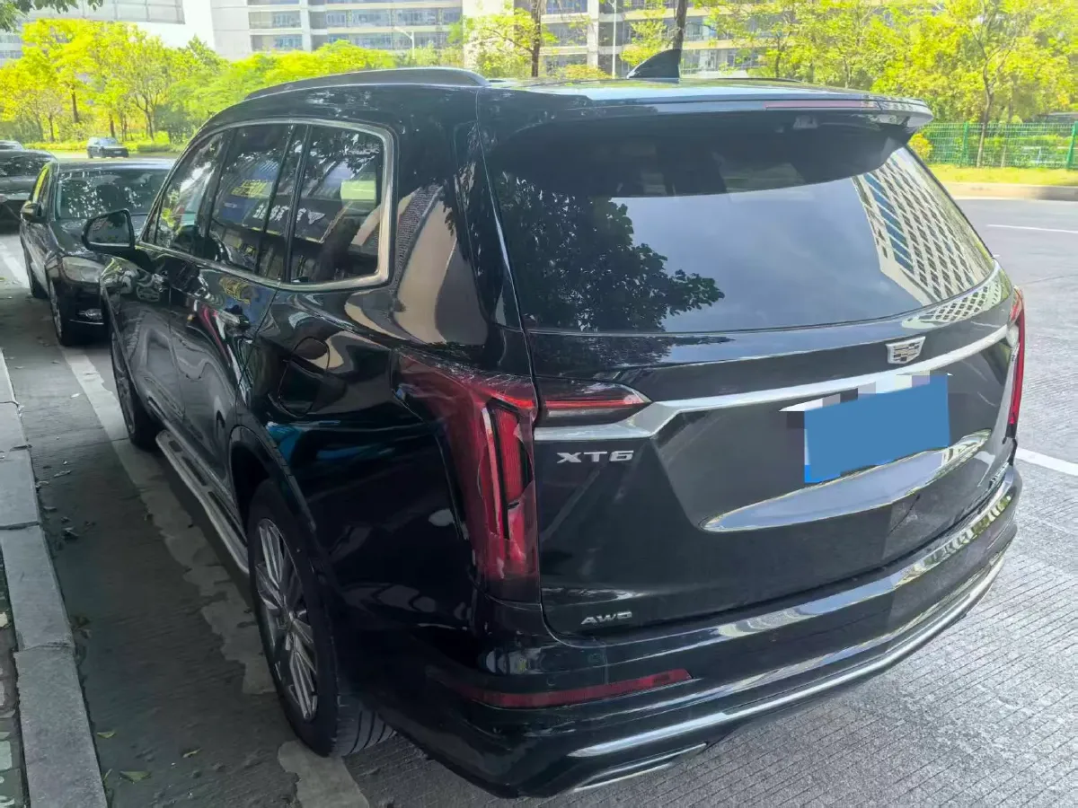 2022 Cadillac XT6 2.0T 237HP L4 9AT,autocango,china used car exporter,china ev exporter,chinese used car exporter,chinese used ev exporter