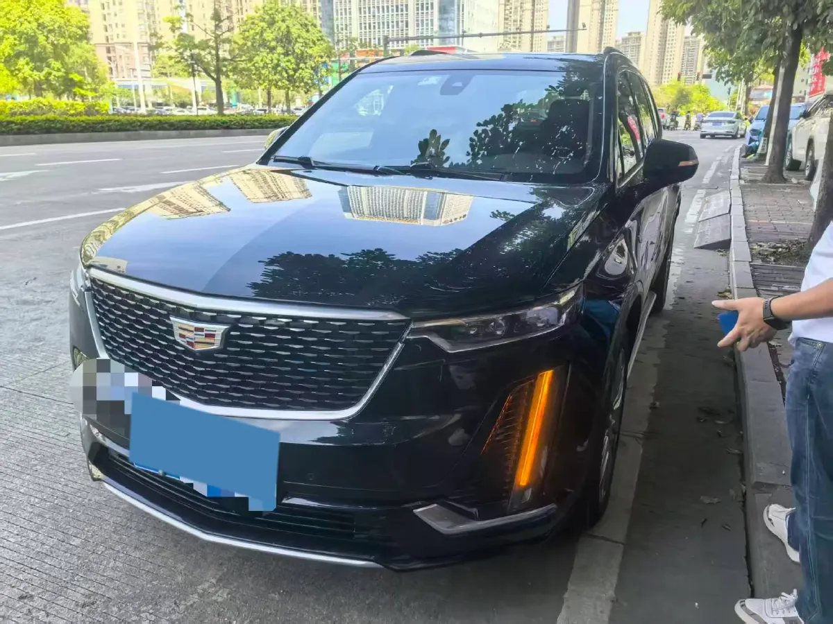 2022 Cadillac XT6 2.0T 237HP L4 9AT,autocango,china used car exporter,china ev exporter,chinese used car exporter,chinese used ev exporter