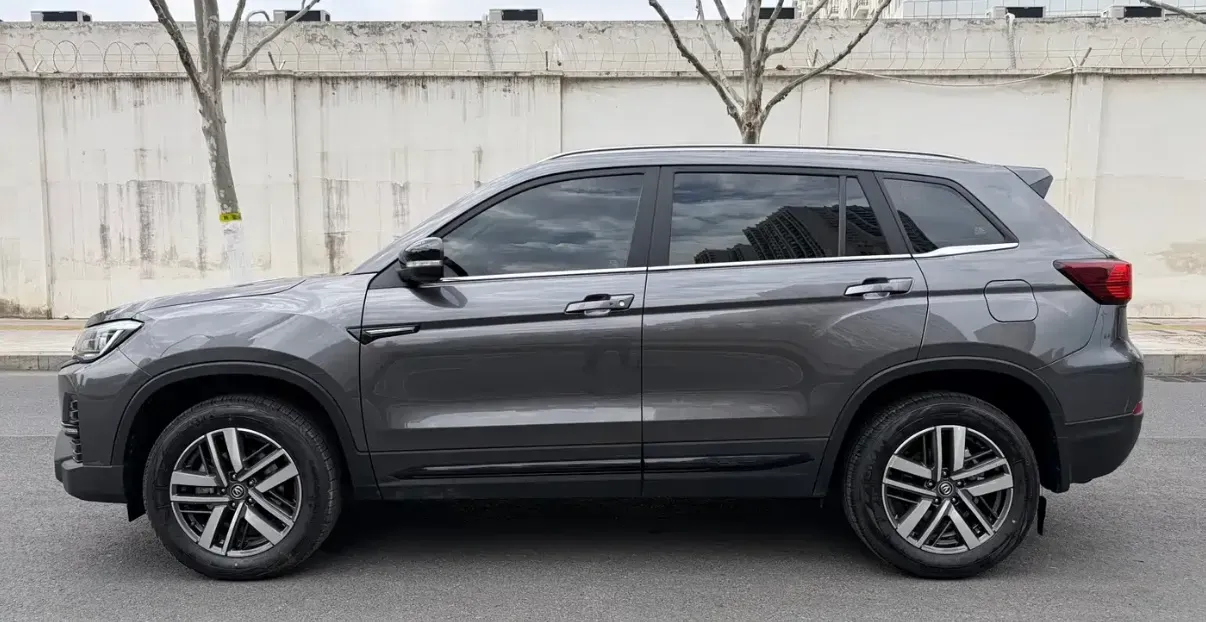 2024 ChangAn CS75 1.5T 188HP L4 7DCT,autocango,china used car exporter,china ev exporter,chinese used car exporter,chinese used ev exporter