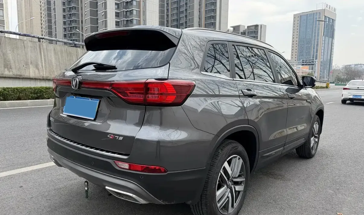 2024 ChangAn CS75 1.5T 188HP L4 7DCT,autocango,china used car exporter,china ev exporter,chinese used car exporter,chinese used ev exporter