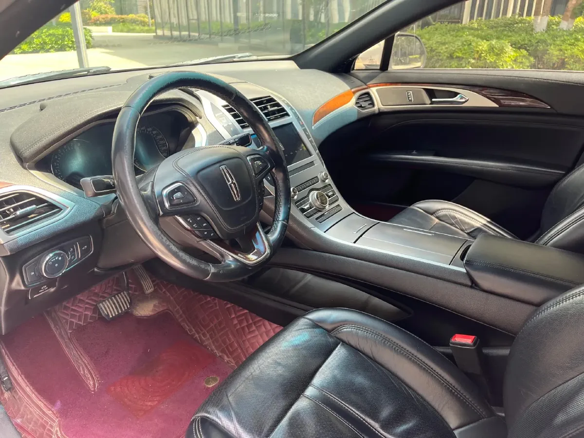 2019 BMW X2 1.5T 140HP L3 7DCT,autocango,china used car exporter,china ev exporter,chinese used car exporter,chinese used ev exporter