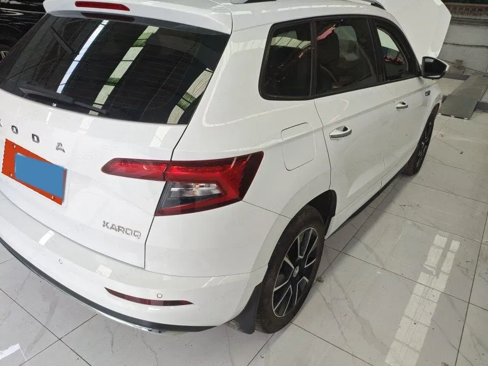 2023 Skoda Karoq 1.4T 150HP L4 7DCT,autocango,china used car exporter,china ev exporter,chinese used car exporter,chinese used ev exporter
