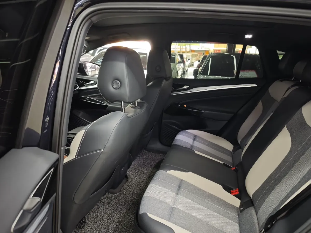 2022 Chevrolet Menlo BEV 61.1KWH,autocango,china used car exporter,china ev exporter,chinese used car exporter,chinese used ev exporter