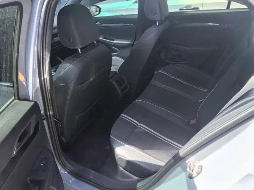 2023 Volkswagen Golf 1.4T 150HP L4 7DCT,autocango,china used car exporter,china ev exporter,chinese used car exporter,chinese used ev exporter