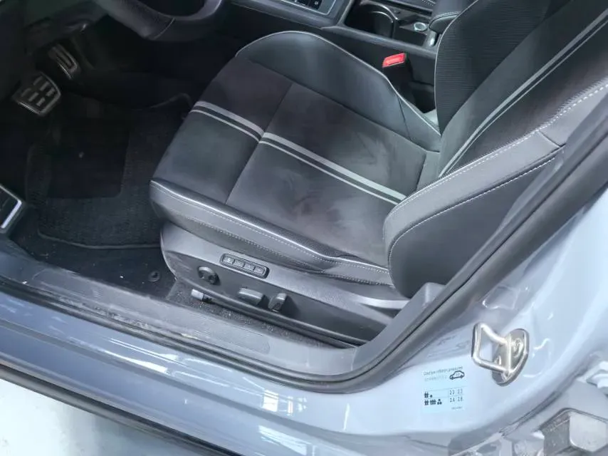 2023 Volkswagen Golf 1.4T 150HP L4 7DCT,autocango,china used car exporter,china ev exporter,chinese used car exporter,chinese used ev exporter