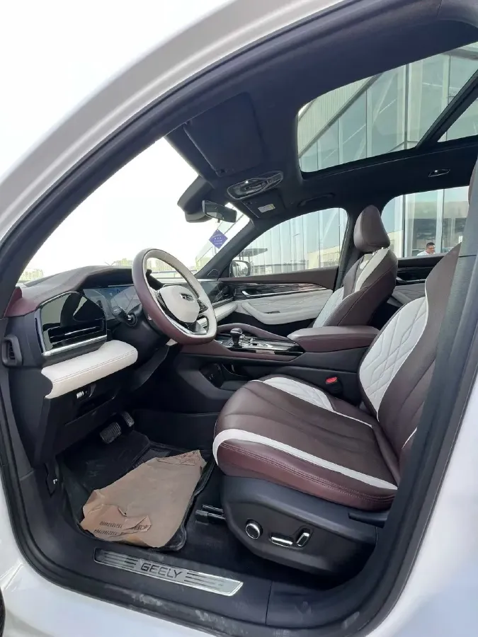 2021 Geely Monjaro 2.0T 218HP L4 7DCT,autocango,china used car exporter,china ev exporter,chinese used car exporter,chinese used ev exporter