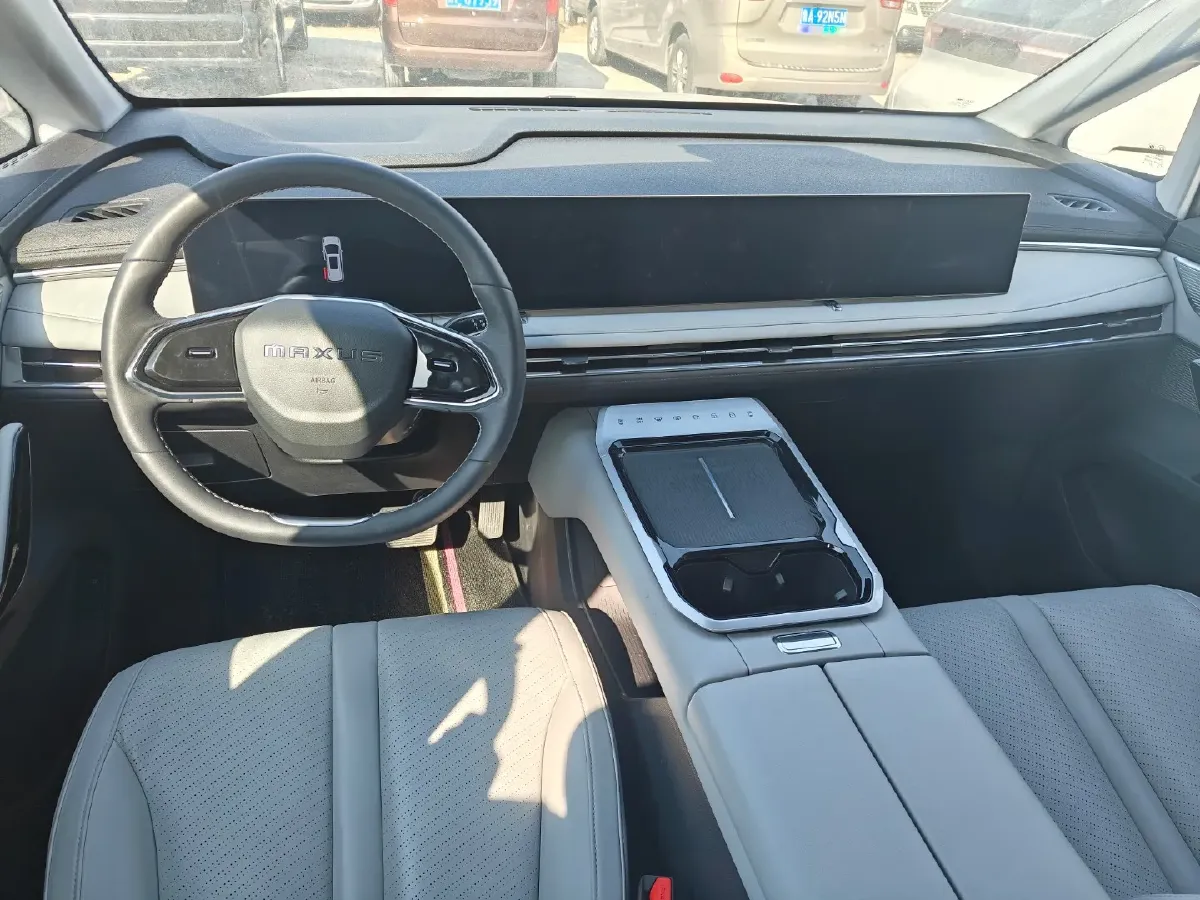 2023 MAXUS Interstellar 2.0T 218HP L4 8AT,autocango,china used car exporter,china ev exporter,chinese used car exporter,chinese used ev exporter
