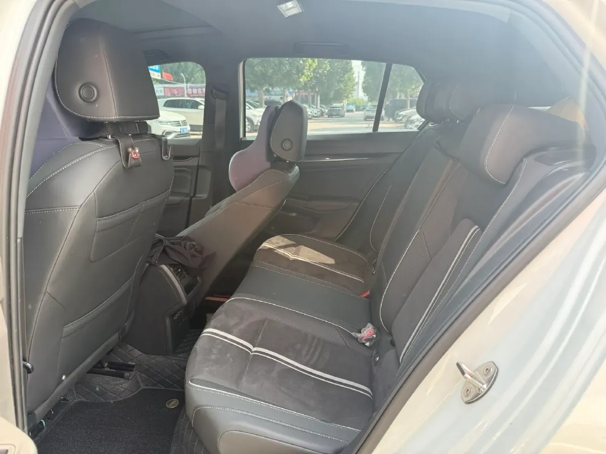 2023 Volkswagen Golf 1.4T 150HP L4 7DCT,autocango,china used car exporter,china ev exporter,chinese used car exporter,chinese used ev exporter