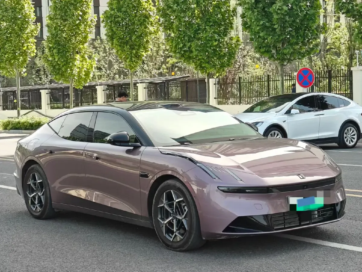 2025 LYNK&CO 10 EM-P 1.5T 163HP L4 3DHT PHEV,autocango,china used car exporter,china ev exporter,chinese used car exporter,chinese used ev exporter