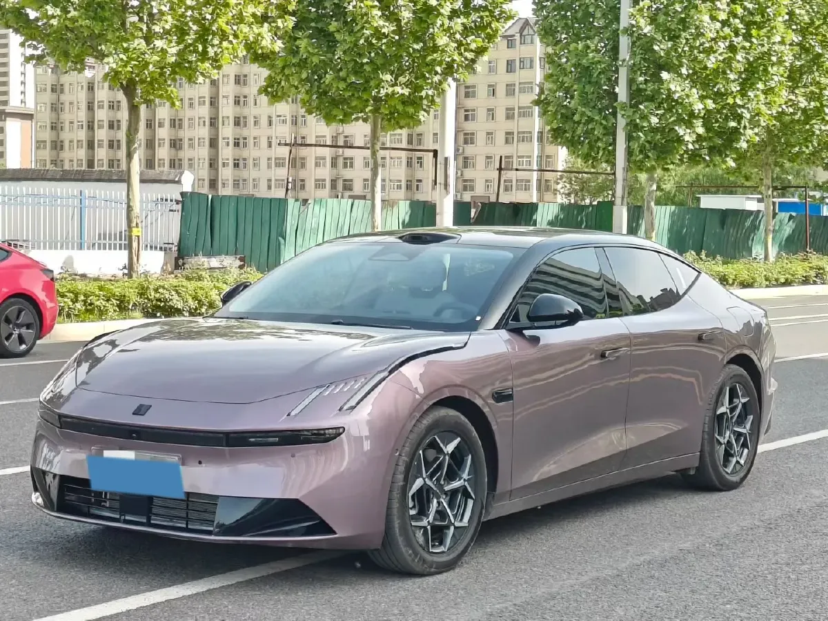 2025 LYNK&CO 10 EM-P 1.5T 163HP L4 3DHT PHEV,autocango,china used car exporter,china ev exporter,chinese used car exporter,chinese used ev exporter