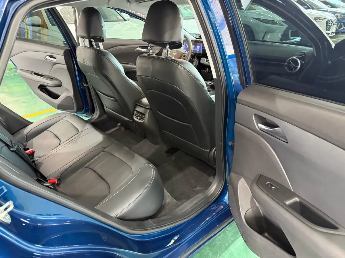 2023 Chevrolet Monza 1.5L 113HP L4 6DCT,autocango,china used car exporter,china ev exporter,chinese used car exporter,chinese used ev exporter