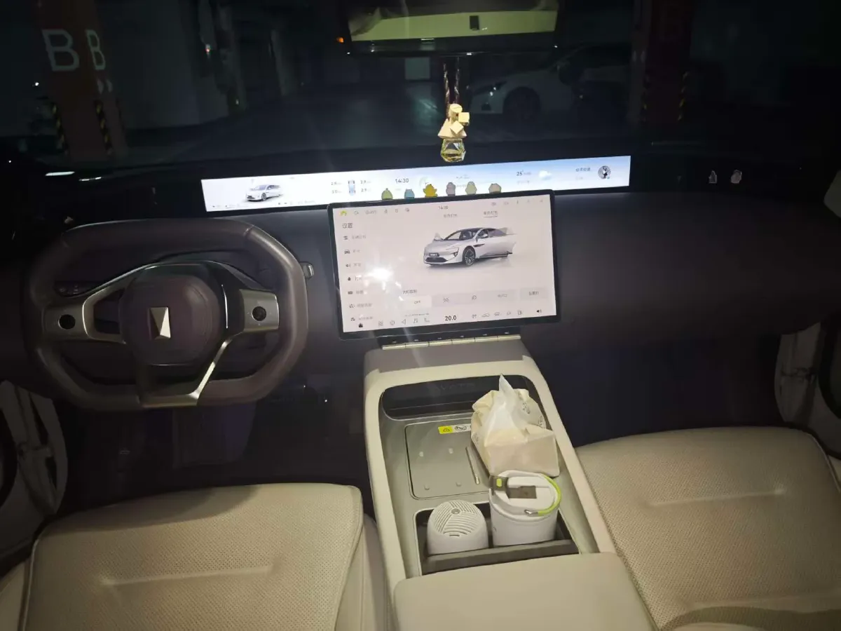 2025 Avatr 12 1.5T 156HP L4 REEV 39.05KWH,autocango,china used car exporter,china ev exporter,chinese used car exporter,chinese used ev exporter