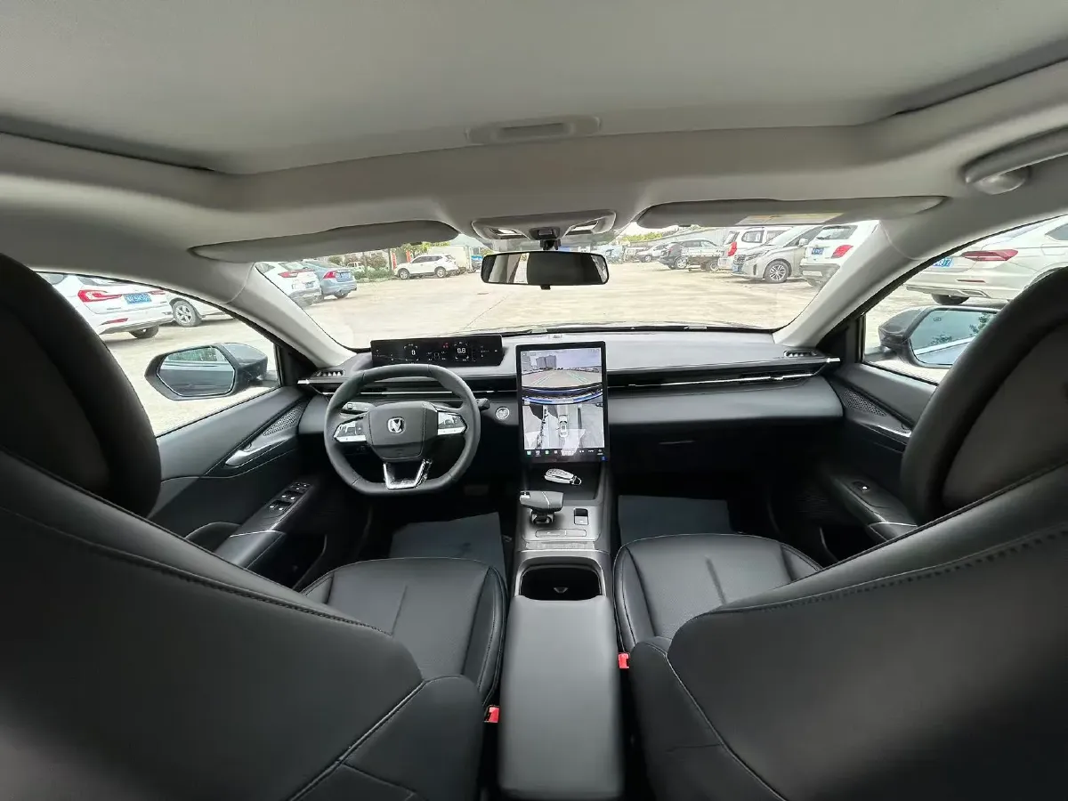 2025 ChangAn Eado 1.5T 192HP L4 7DCT,autocango,china used car exporter,china ev exporter,chinese used car exporter,chinese used ev exporter